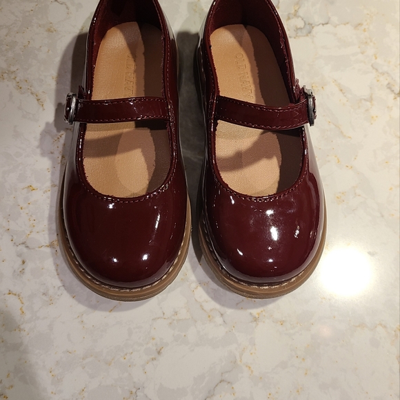 Old Navy Ruby Red 9t Dress Shoes - Picture 3 of 4